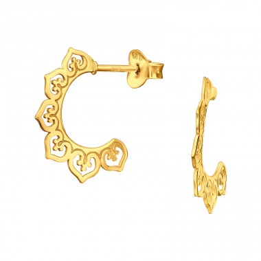 Golden Heart pattern in half hoop - 925 Sterling Silver Plain Ear Studs A4S45326